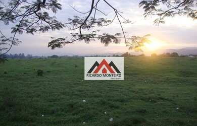 Imagem: O terreno possui 250.000m² de Área e está localizado em