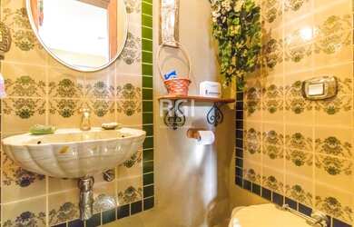 Imagem 15: Casa em Menino Deus. Churrasqueira, Ar-condicionado, Área de serviçoe330m²...