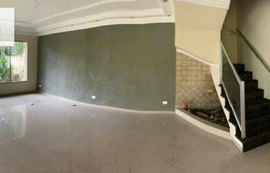 Imagem: A casa possui 5 Dormitórios, 5 Banheiros, 3 Vagas na garagem