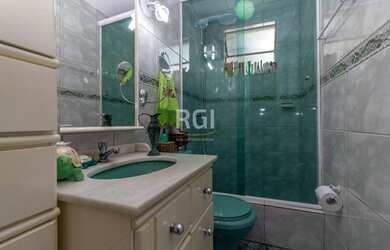 Imagem 9: Apartamento de 3 dormitórios e vaga privativa, no bairro Cavalhada, em Porto Alegre, em fr