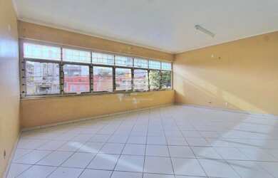 Imagem 13: Loja em Glória. 231m² de Áreae2 Vagas na garagem