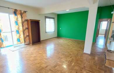 Imagem: O apartamento possui 3 Dormitórios, 2 Banheiros, 130m² de