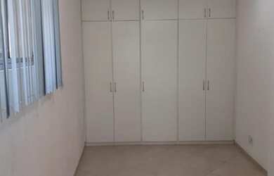 Imagem: O apartamento possui 1 Dormitório, 1 Banheiro, 60m² de Área
