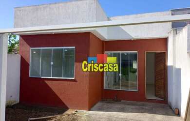 Imagem: A casa possui 2 Dormitórios, 1 Banheiro, 2 Vagas na garagem