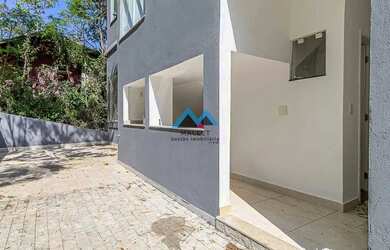 Imagem 5: Excelente Casa Triplex com 4 suítes, 436 m², toda reformada, à venda no Condomínio Ubá Ind