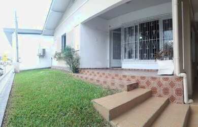 Imagem 2: CASA SEMIMOBILIADA PARA ALUGAR NO BAIRRO AZAMBUJA EM BRUSQUE