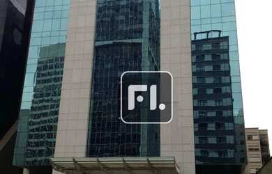 Imagem: O depósito possui 5 Vagas na garagem e 4492m² de Área e está