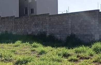 Imagem: O terreno possui 380m² de Área e está localizado em Setvalley