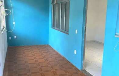 Imagem: A casa possui 2 Dormitórios, 1 Banheiro, 1 Vaga na garagem