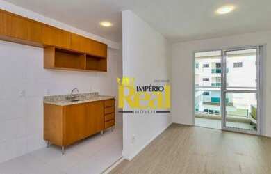 Imagem: O apartamento possui 1 Dormitório, 1 Banheiro, 1 Vaga na garagem