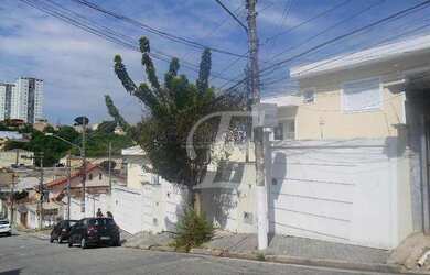 Imagem: A casa possui 2 Dormitórios, 3 Banheiros, 2 Vagas na garagem