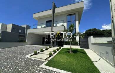 Imagem: A casa em condomínio possui 3 Dormitórios, 5 Banheiros, 4