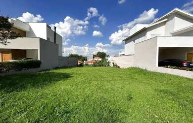 Imagem: O terreno possui 420m² de Área e está localizado em Jardim