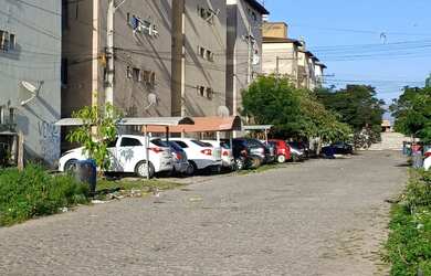 Imagem: O apartamento possui 2 Dormitórios, 1 Banheiro, 2 Vagas na