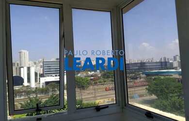 Imagem: O depósito possui 1 Vaga na garagem e 45m² de Área e está