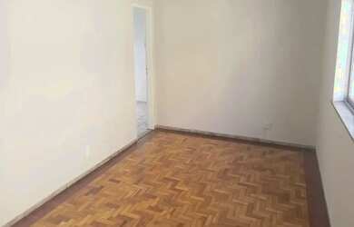 Imagem: O apartamento possui 4 Dormitórios, 2 Banheiros, 2 Vagas na