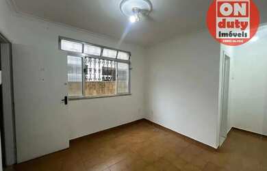 Imagem: O apartamento possui 1 Dormitório, 1 Banheiro, 1 Vaga na garagem