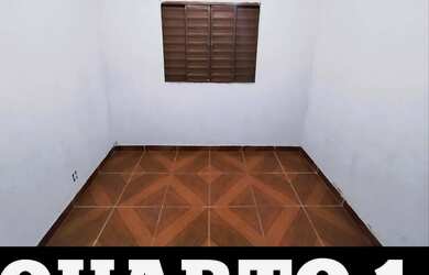 Imagem: A casa possui 2 Dormitórios, 1 Banheiro e está localizado