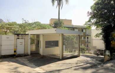 Imagem: O apartamento possui 3 Dormitórios, 1 Banheiro, 1 Vaga na garagem