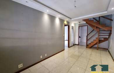 Imagem: A casa em condomínio possui 5 Dormitórios, 3 Banheiros, 1