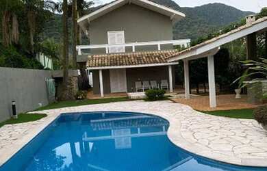 Imagem: A casa em condomínio possui 4 Dormitórios, 3 Banheiros, 3