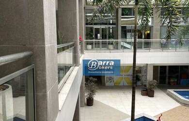 Imagem: O depósito possui 3 Vagas na garagem e 148m² de Área e está