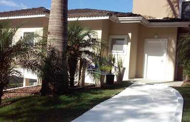 Imagem: A casa em condomínio possui 3 Dormitórios, 5 Banheiros, 4