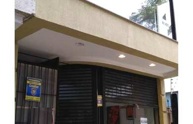 Imagem: O depósito possui 1 Vaga na garagem e 80m² de Área e está