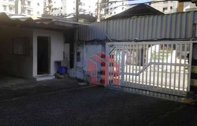 Imagem: O depósito possui 2 Vagas na garagem, 15m² de Área e está