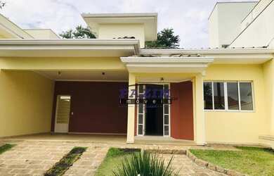 Imagem: A casa em condomínio à venda possui 3 Dormitórios, 3 Banheiros