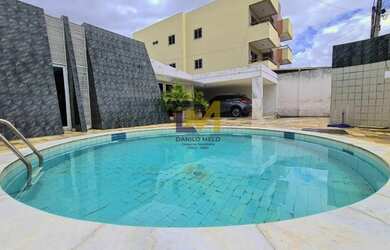 Imagem: A casa possui 4 Dormitórios, 4 Banheiros, 4 Vagas na garagem