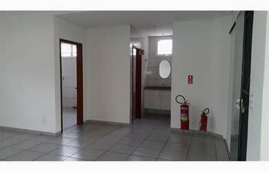 Imagem: O depósito possui 1 Vaga na garagem, 90m² de Área e está