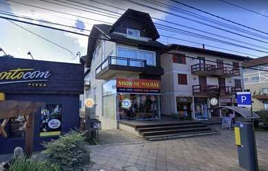 Imagem: O depósito possui 3 Vagas na garagem, 192m² de Área e está