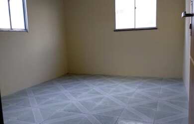 Imagem: A casa possui 2 Dormitórios, 1 Banheiro e está localizado