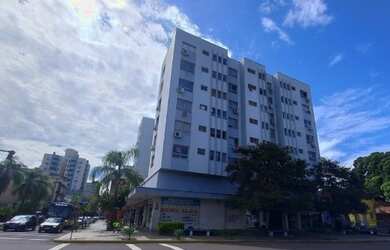 Imagem: O apartamento possui 1 Dormitório, 1 Banheiro, 47m² de Área