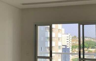 Imagem: O apartamento possui 2 Dormitórios, 2 Banheiros, 68m² de Área