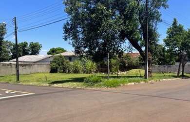 Imagem: O terreno possui 594m² de Área e está localizado em Centro