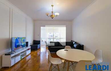 Imagem: O apartamento possui 2 Dormitórios, 3 Banheiros, 2 Vagas na