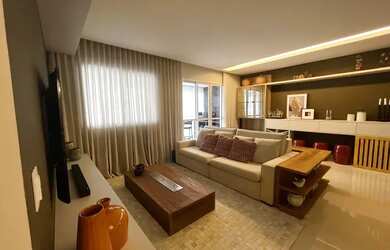 Imagem: O apartamento possui 2 Dormitórios, 3 Banheiros, 2 Vagas na