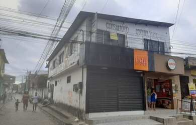 Imagem: A casa possui 3 Dormitórios, 2 Banheiros, 213m² de Área e