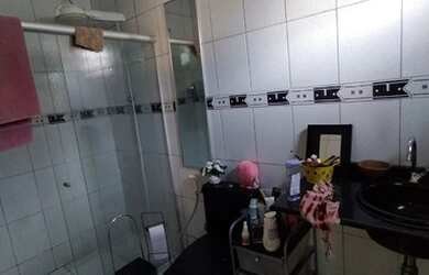 Imagem: A casa possui 3 Dormitórios, 3 Banheiros, 3 Vagas na garagem