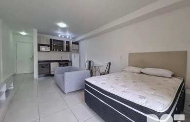 Imagem: A kitnet possui 1 Dormitório, 1 Banheiro, 33m² de Área e