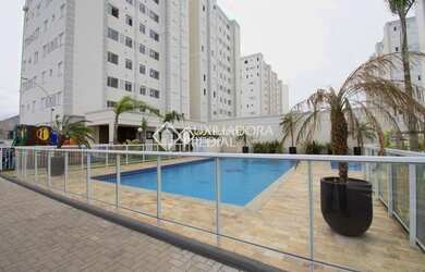 Imagem: O apartamento possui 2 Dormitórios, 1 Banheiro, 1 Vaga na garagem