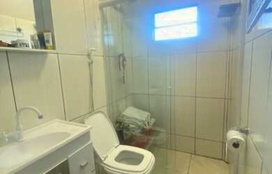 Imagem 13: Casa na Avenida Paraná a 4 Quadras da Praia no Balneário Nereidas em...