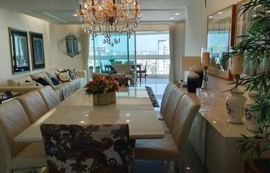 Imagem: O apartamento possui 4 Dormitórios, 5 Banheiros, 3 Vagas na