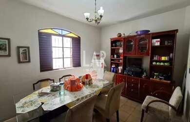 Imagem 6: Casa à venda, 4 quartos, 2 suítes, 4 vagas, Santo Antônio - Belo Horizonte/MG