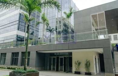 Imagem: O depósito possui 2 Vagas na garagem e 53m² de Área e está