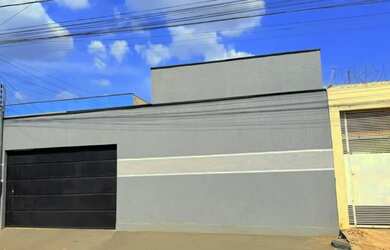 Imagem: A casa em condomínio possui 3 Dormitórios, 3 Banheiros, 2