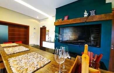 Imagem 9: CASA - 5 DORMITÓRIOS - NO BAIRRO ALTOS DO SEMINÁRIO