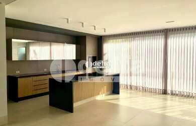 Imagem 3: Casa no condomínio Villa do Sol disponível para venda em Uberlândia-MG